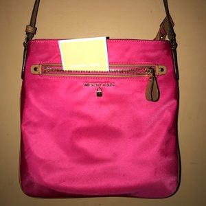 2027 Micheals Kors crossbody